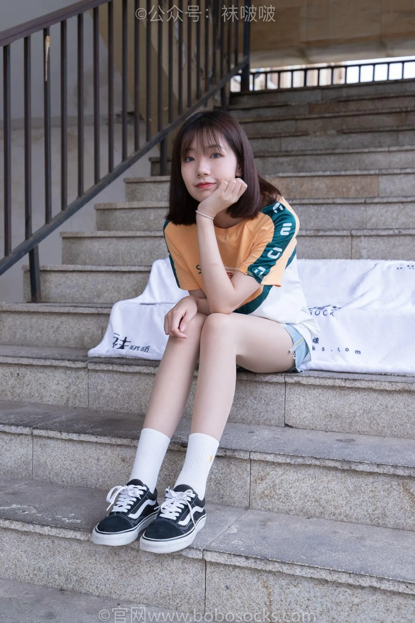 [BoBoSocks袜啵啵]NO.069 小甜豆-vans板鞋、白棉袜、肉丝 [135P]插图9